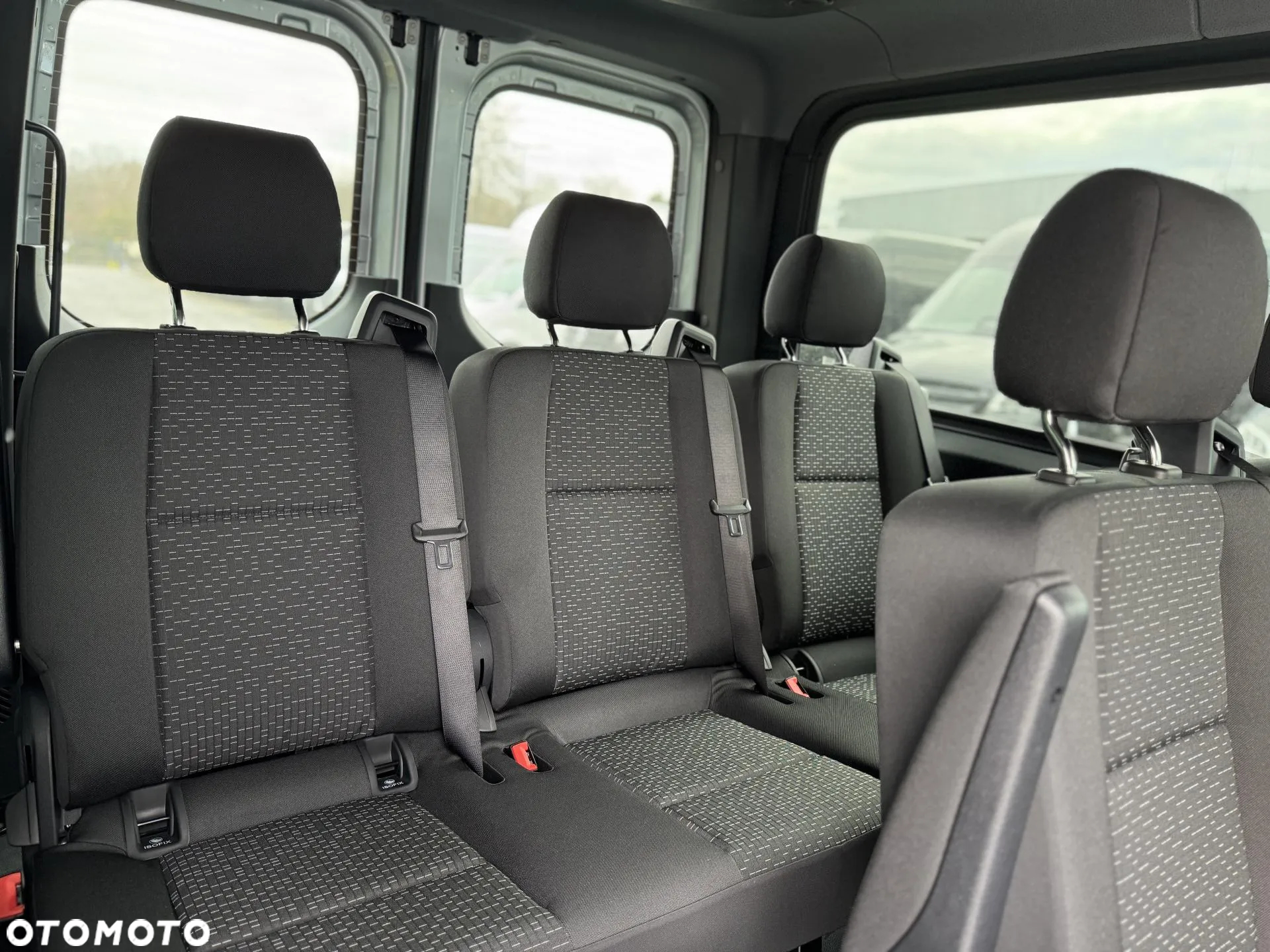 Mercedes-Benz Sprinter - 11