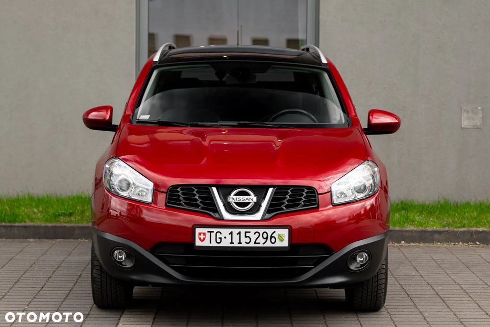 Nissan Qashqai+2 2.0 4x4 Tekna Premium - 4