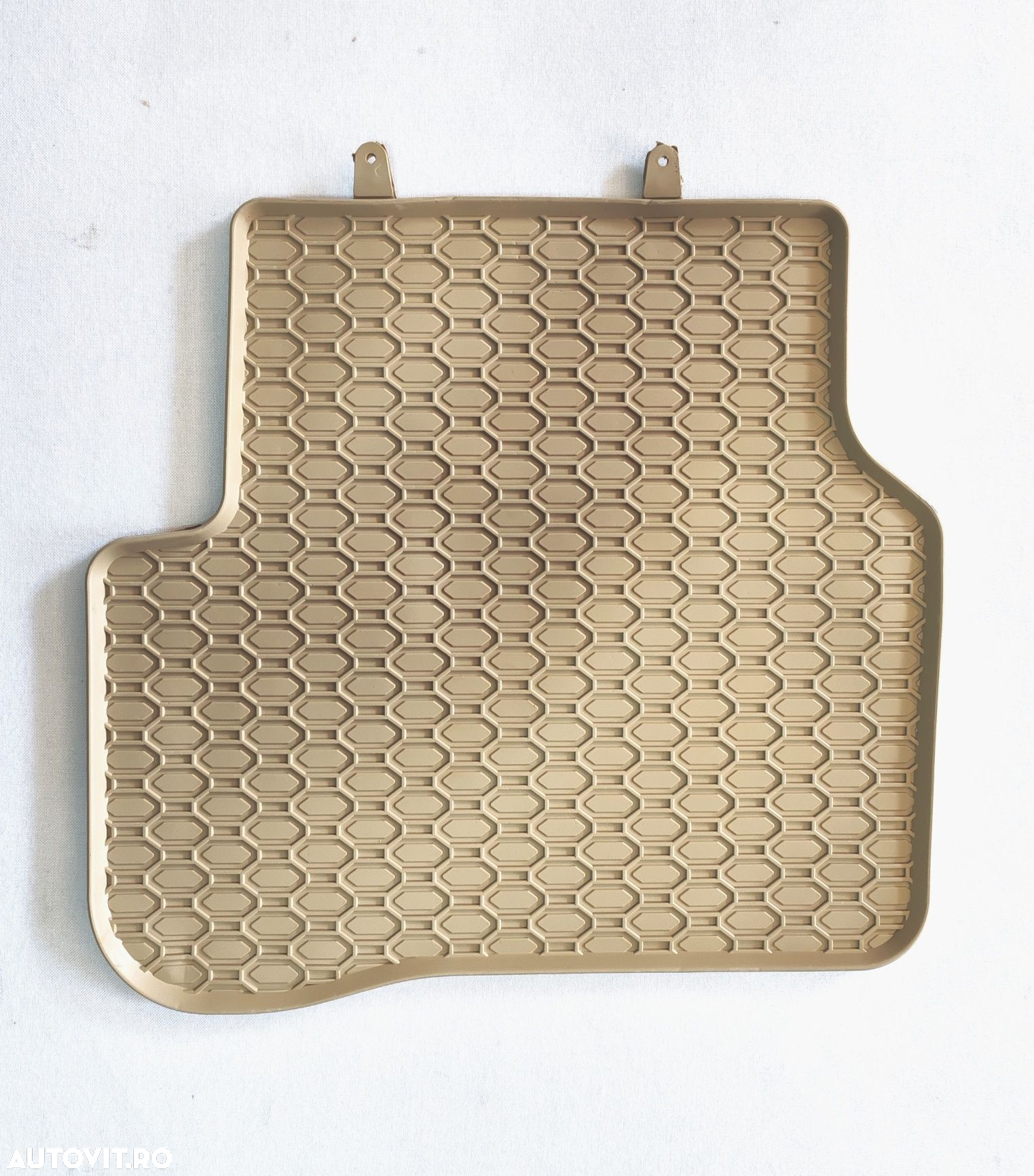 Covorașe cauciuc bej/crem pentru VW Passat B6/B7 CC - 6
