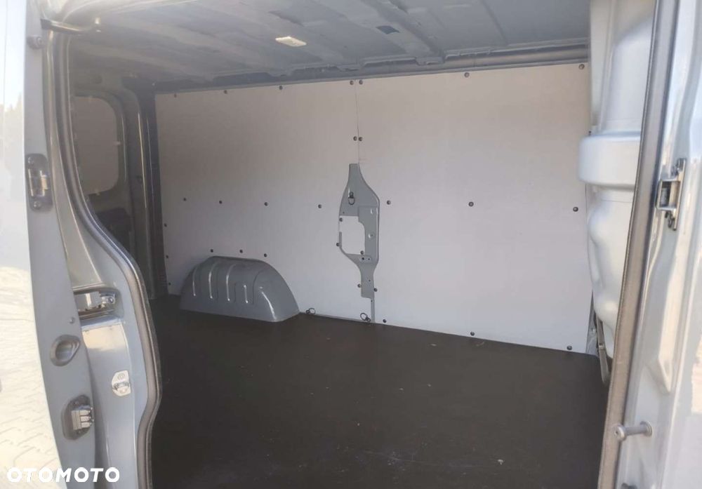 Renault Trafic - 28