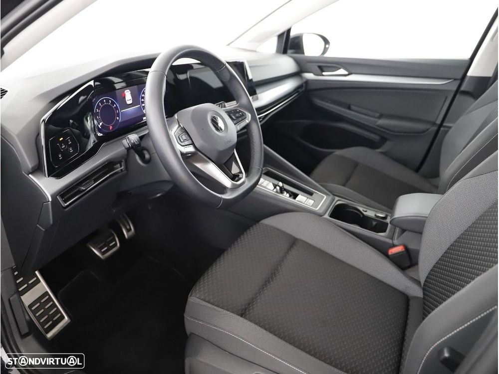 VW Golf 1.0 eTSI Life DSG - 12