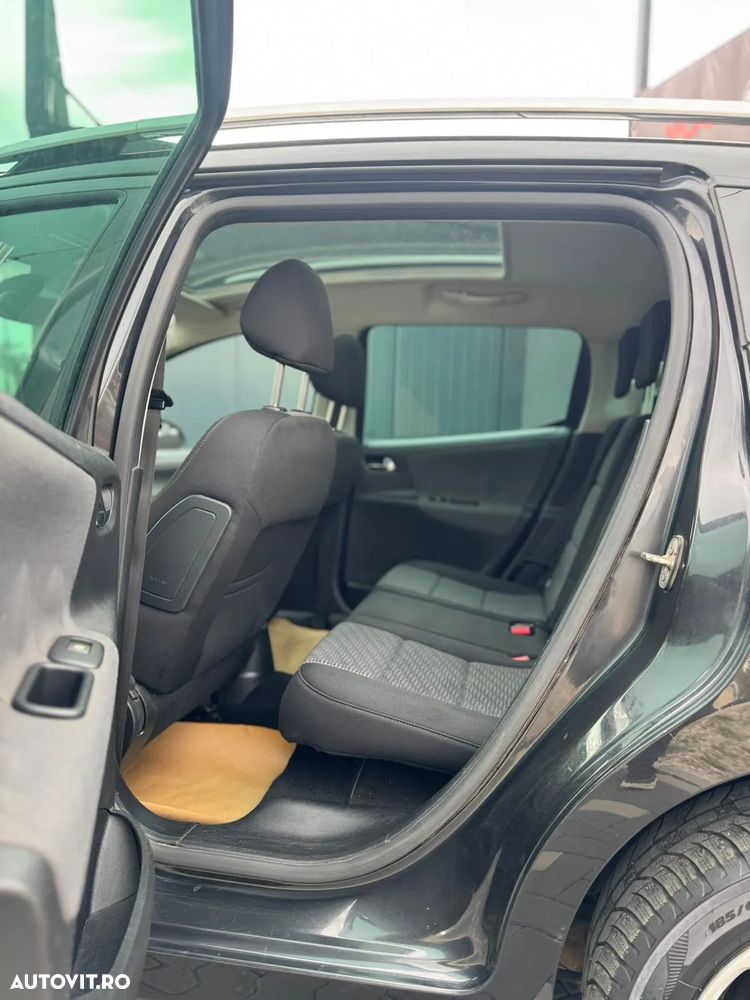 Peugeot 207 CC 1.6 HDI FAP Eclipse - 12