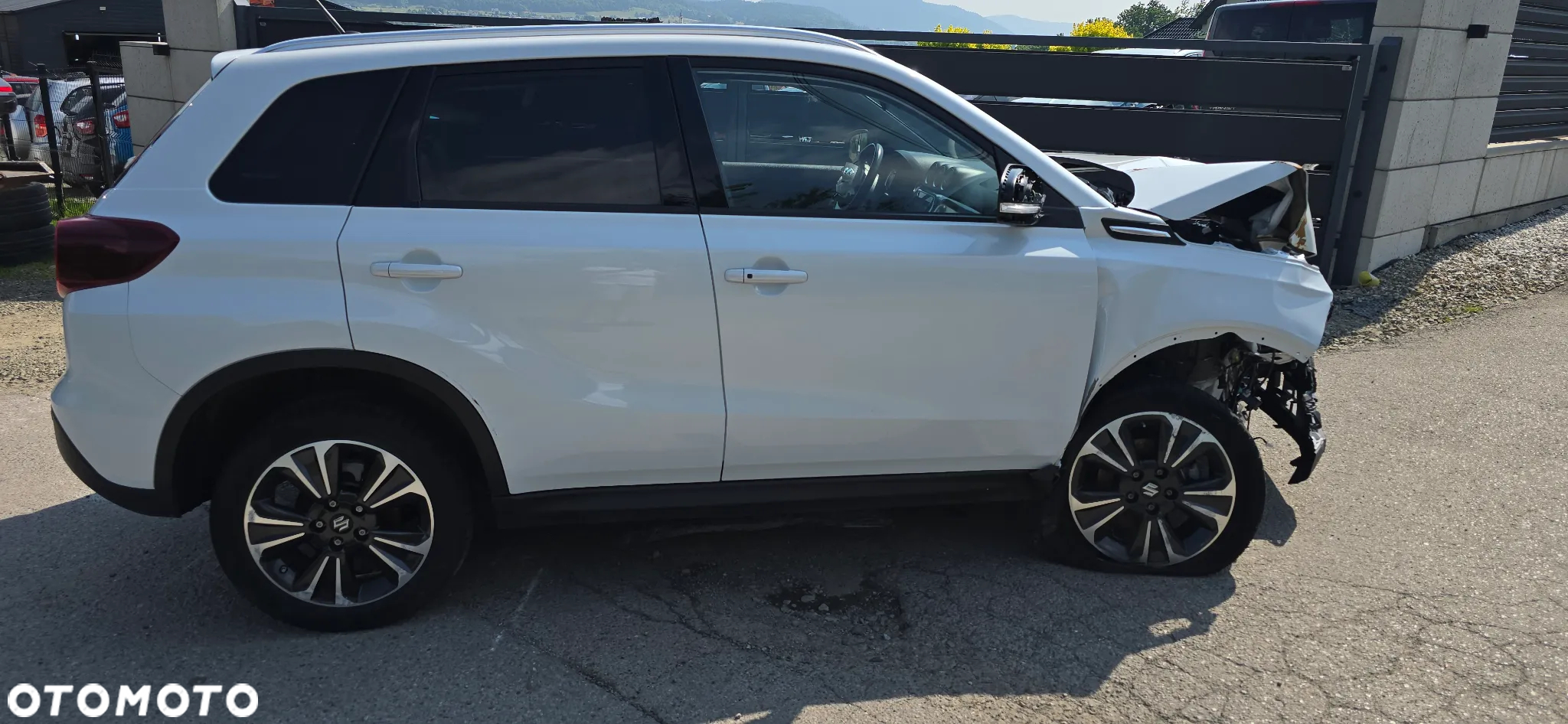 Suzuki Vitara 1.4 Boosterjet SHVS Premium 4WD - 16