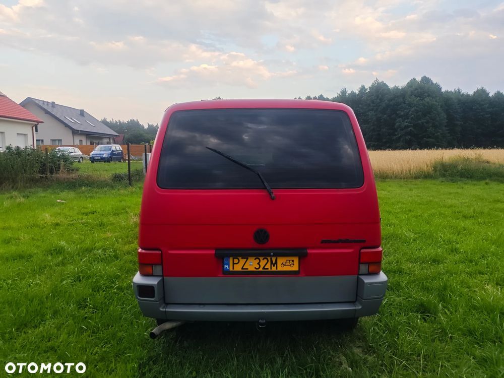 Volkswagen Multivan - 16