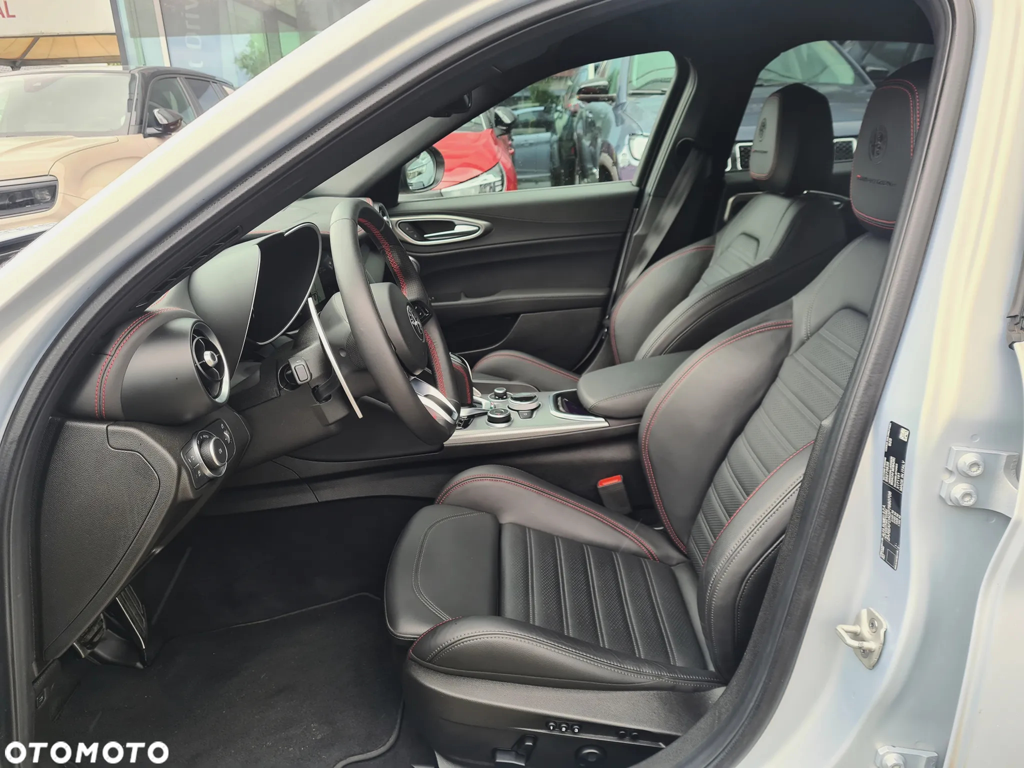 Alfa Romeo Giulia 2.0 Turbo 16V AT8-Q4 Competizione - 11