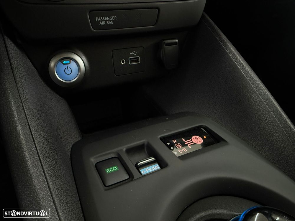 Nissan Leaf N-Connecta - 19