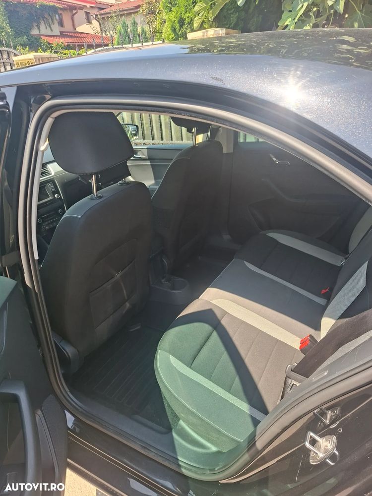 Skoda RAPID 1.4 TSI DSG Style - 12
