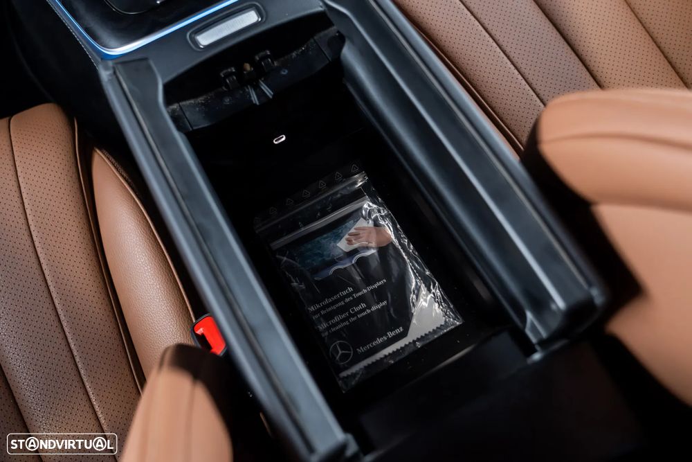 Mercedes-Benz E 300 de AMG Line - 24