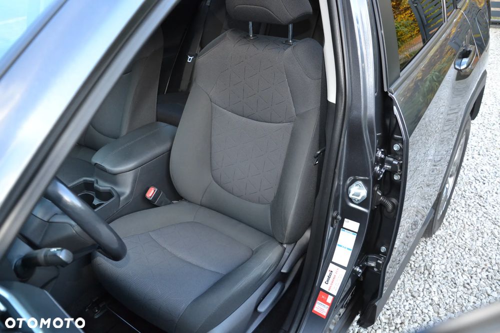 Toyota RAV4 2.0 Comfort 4x4 - 10