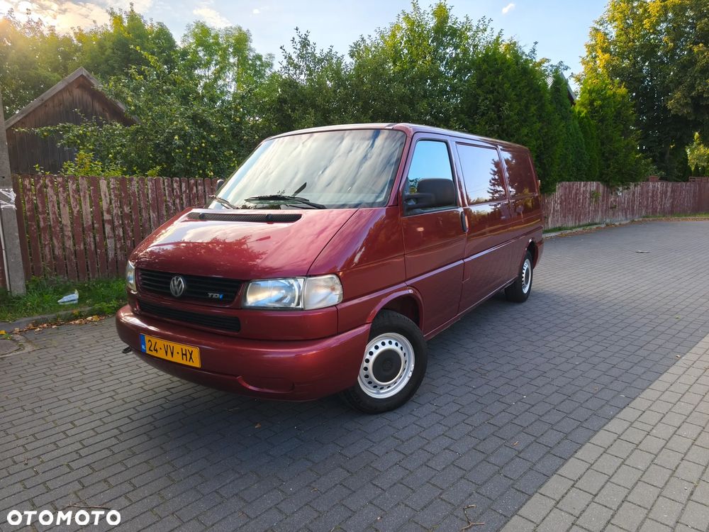 Volkswagen Transporter - 1
