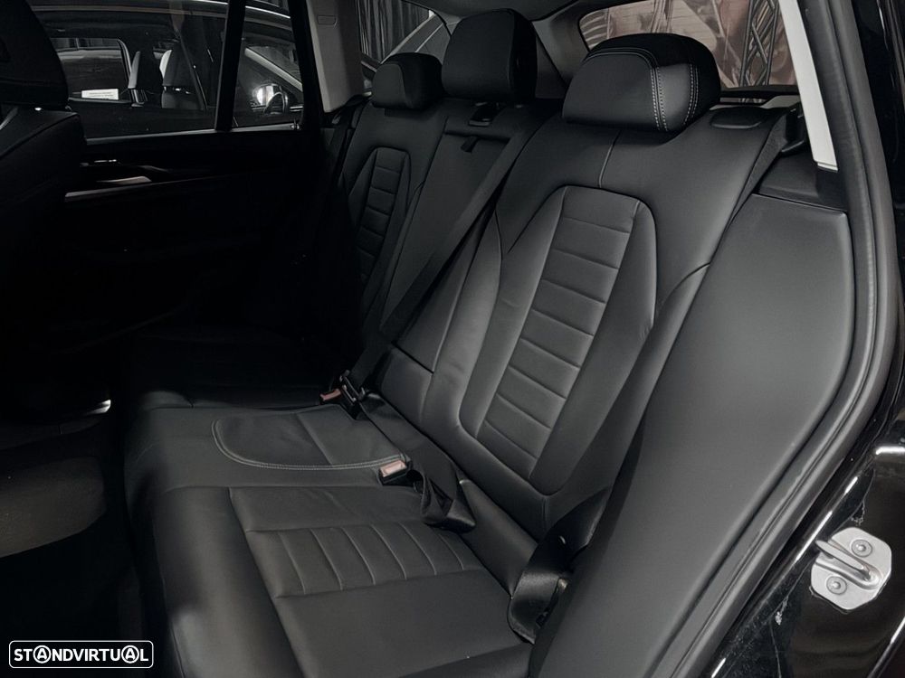 BMW X3 30 e xDrive Line Luxury - 8