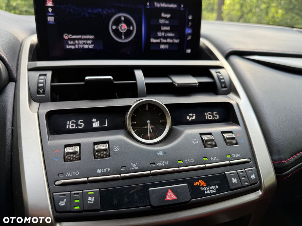 Lexus NX 300 AWD F SPORT - 8