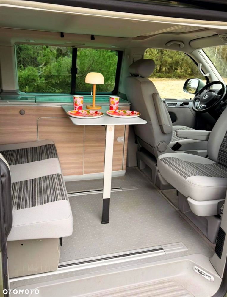 Volkswagen California - 24