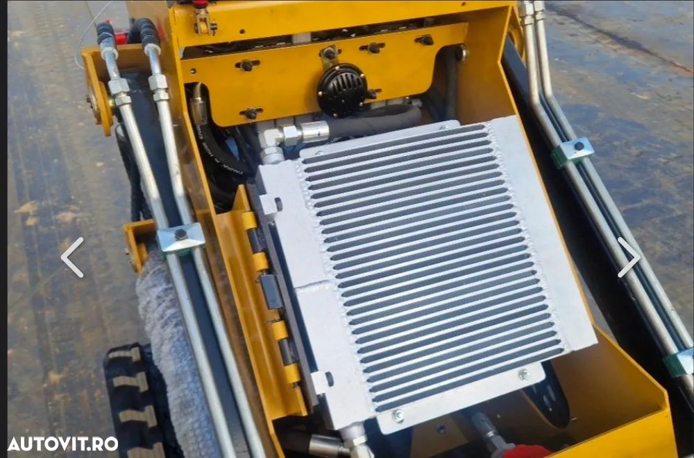 Altul Mini Incarcator nou, 11.7 CP, pe senile - 7