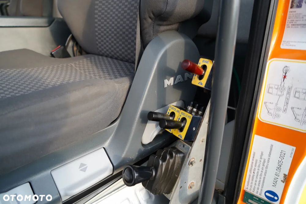 MAN TGA 18.360 / 4X4 / WYWROTKA 2 STRONNA / HYDROKLAPA / HYDROBURTA / CZOŁOWNICA / SPECJALNY / MANUAL - 26