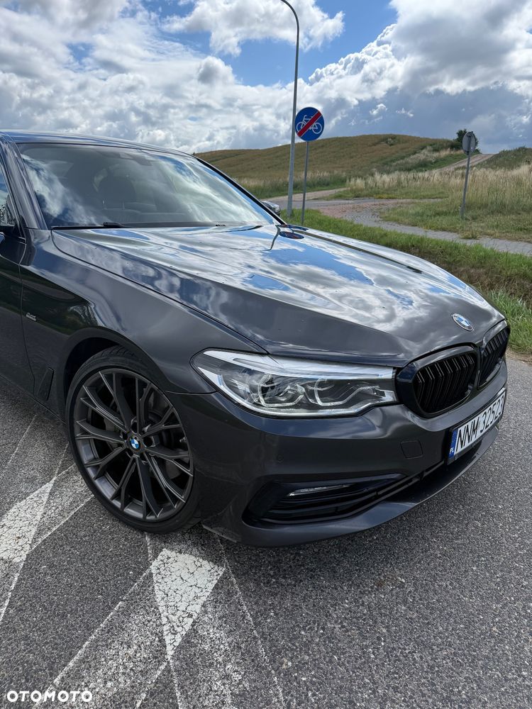 BMW Seria 5 540d xDrive Sport Line sport - 4