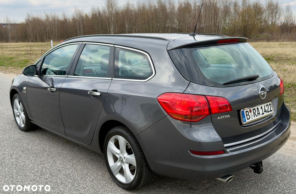Opel Astra 1.4 Turbo Color Edition - 2