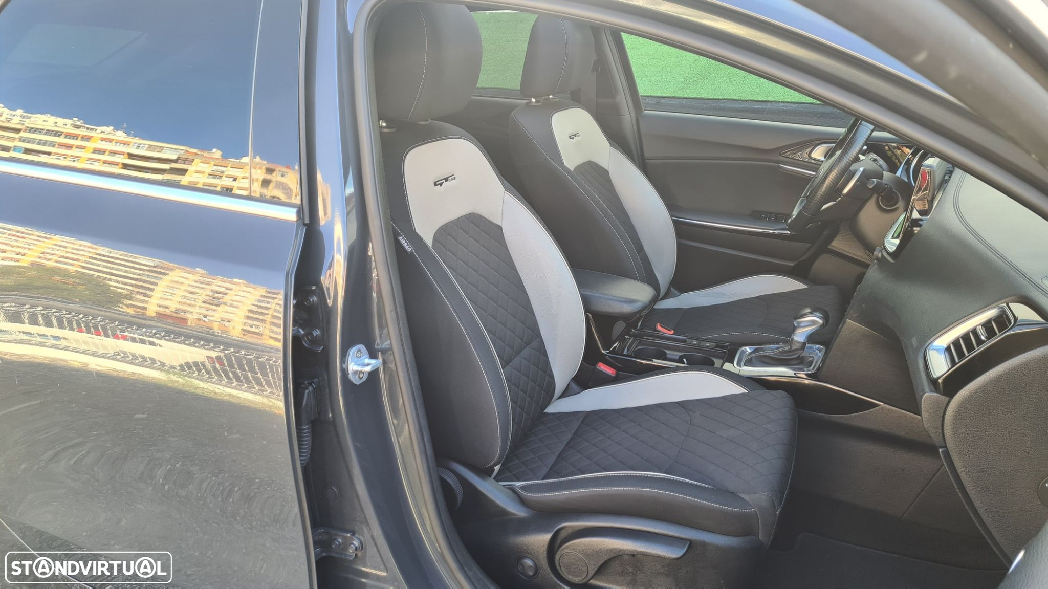 Kia ProCeed 1.6 CRDi GT Line 7DCT - 40