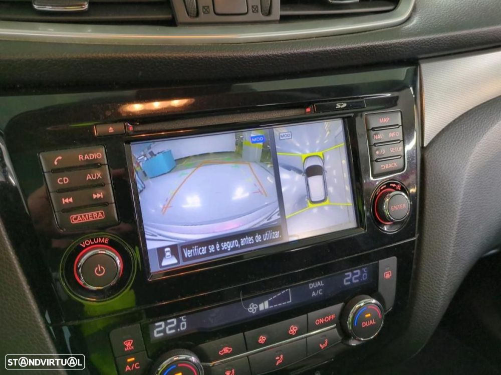 Nissan Qashqai 1.5 dCi N-Connecta - 9