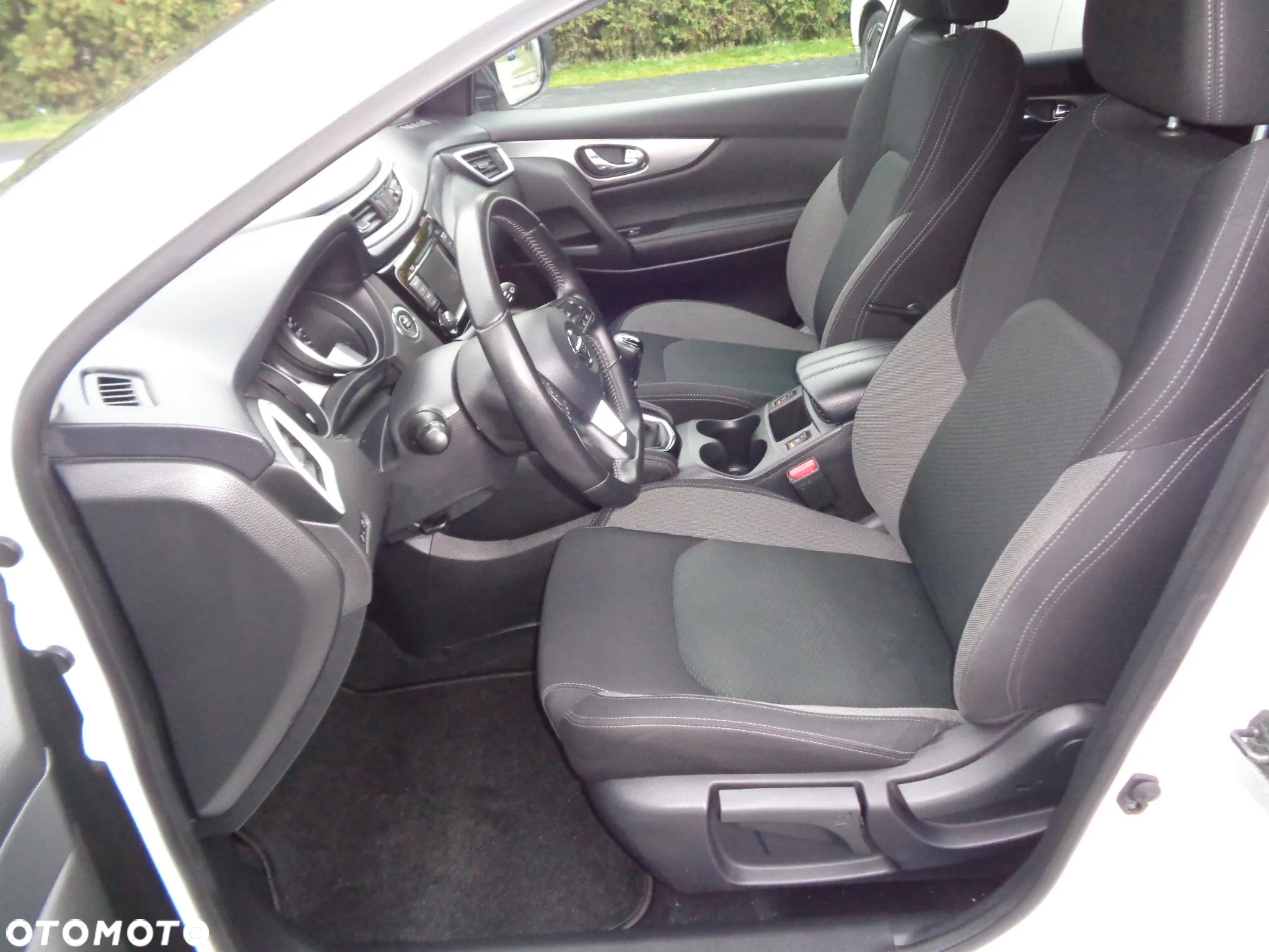 Nissan Qashqai 1.3 DIG-T Tekna+ - 10