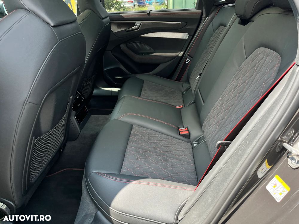 Audi A6 Avant TFSI quattro S tronic - 12
