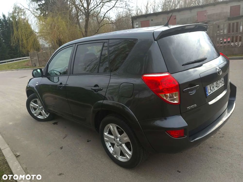 Toyota RAV4 2.2 D-CAT 4x4 Sol - 4