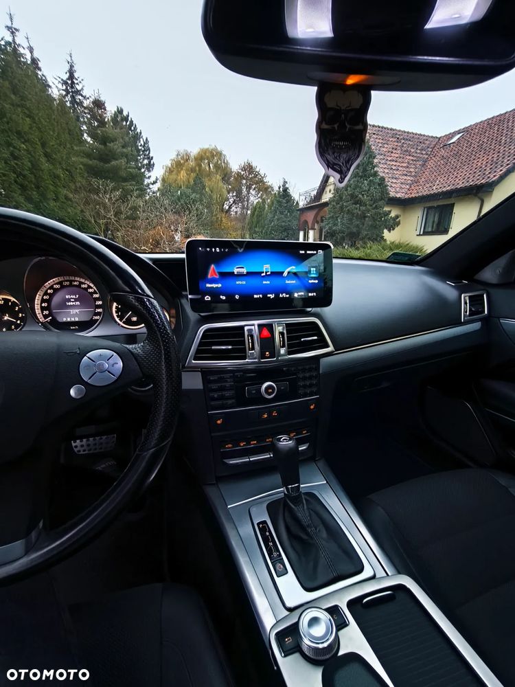 Mercedes-Benz Klasa E 250 CGI BlueEffICIENCY - 37