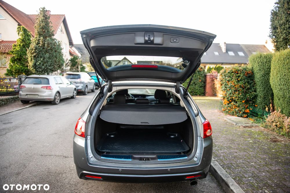 Honda Accord 2.0 Executive - 9