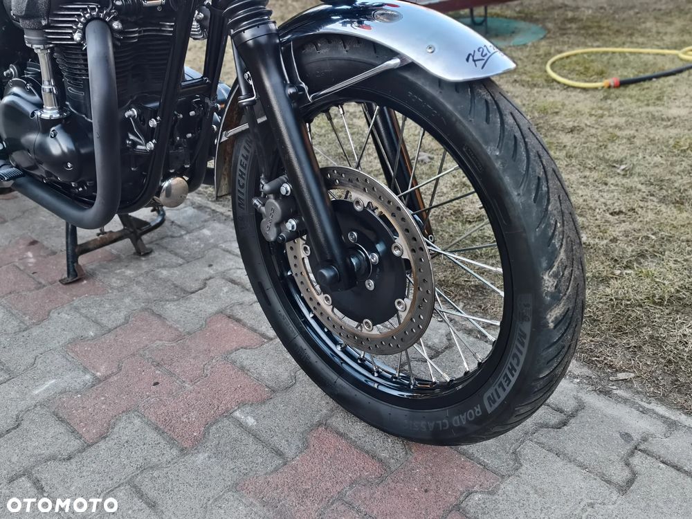 Kawasaki Inny - 12