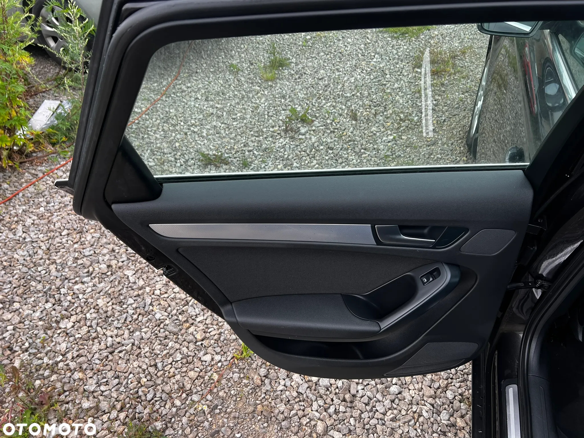 Audi A4 Avant 2.0 TDI DPF quattro Attraction - 27