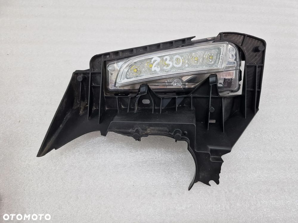 SUZUKI VITARA 3 III 15- PRAWY HALOGEN LED / DRL , NR STANLEY W1378 , NR AUKCJI H230 - 1