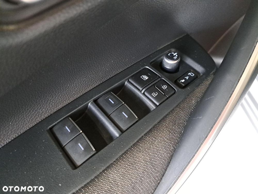 Toyota Corolla 1.8 Hybrid Comfort - 23