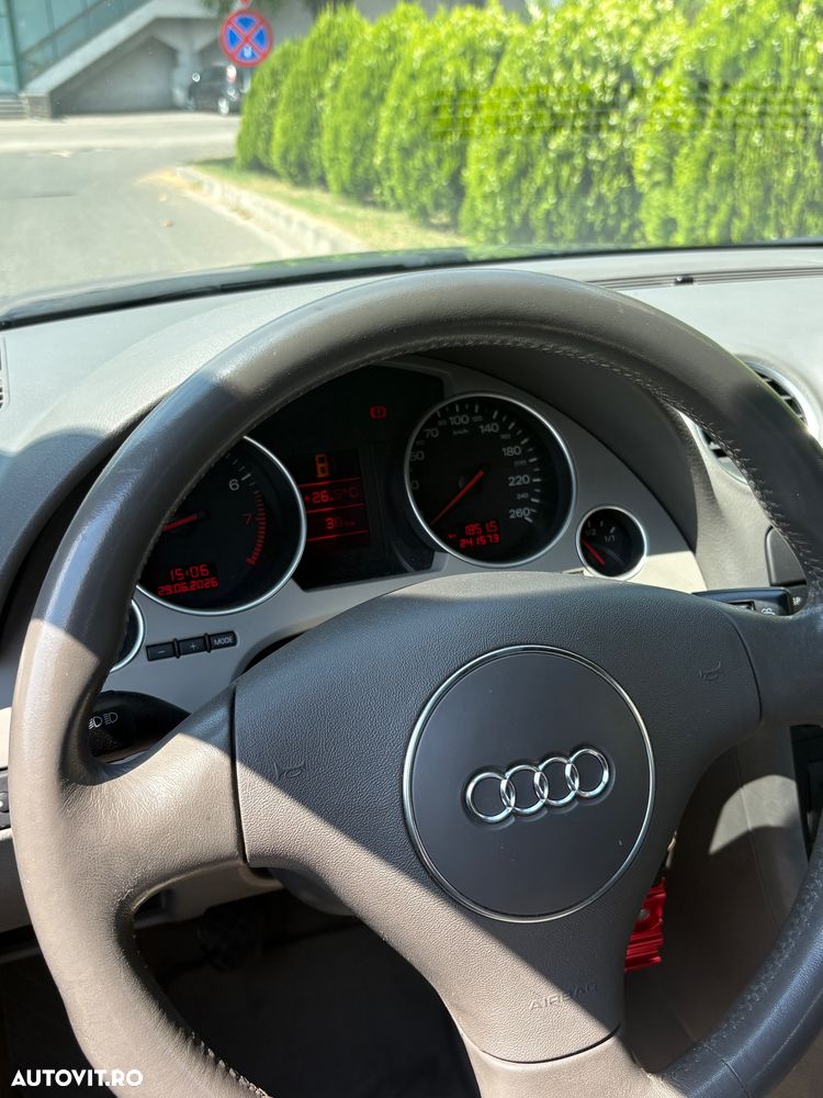 Audi A4 Limuzina - 5