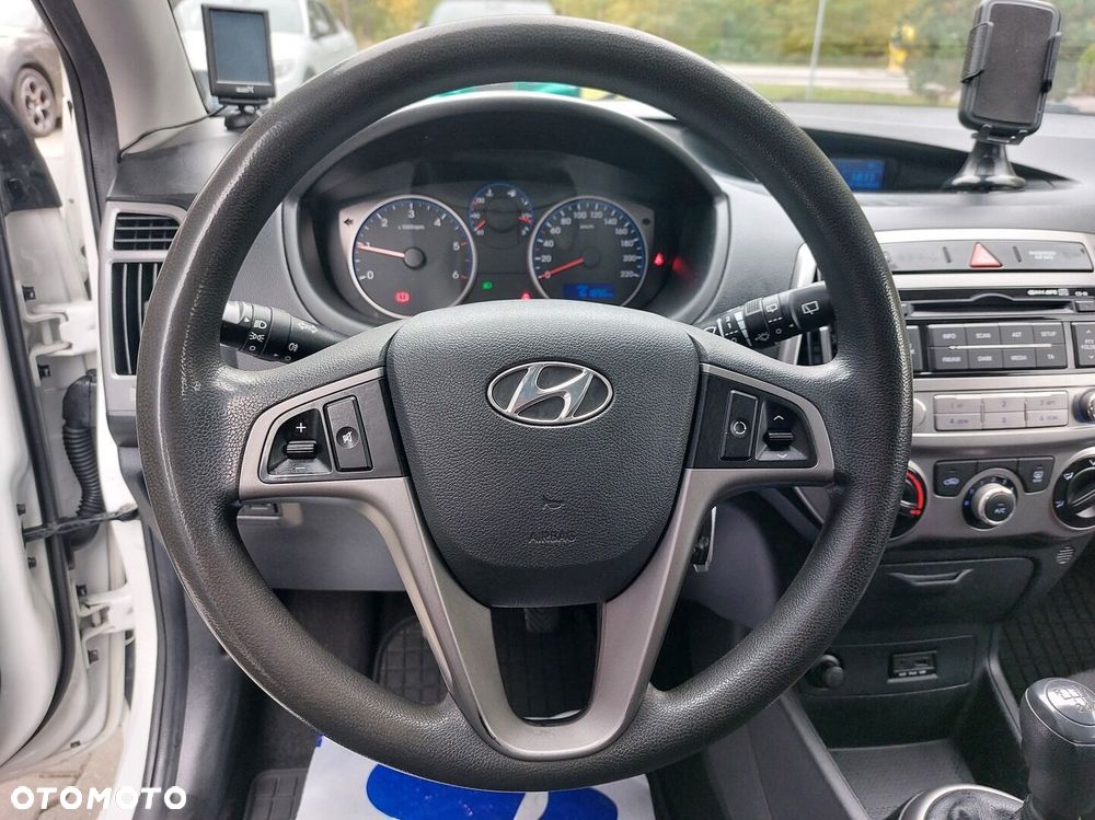Hyundai i20 - 14