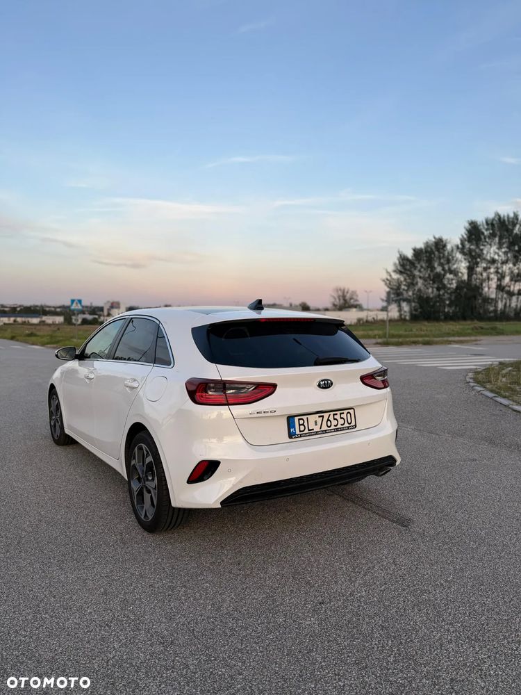 Kia Ceed 1.4 T-GDI DCT OPF Platinum Edition - 3