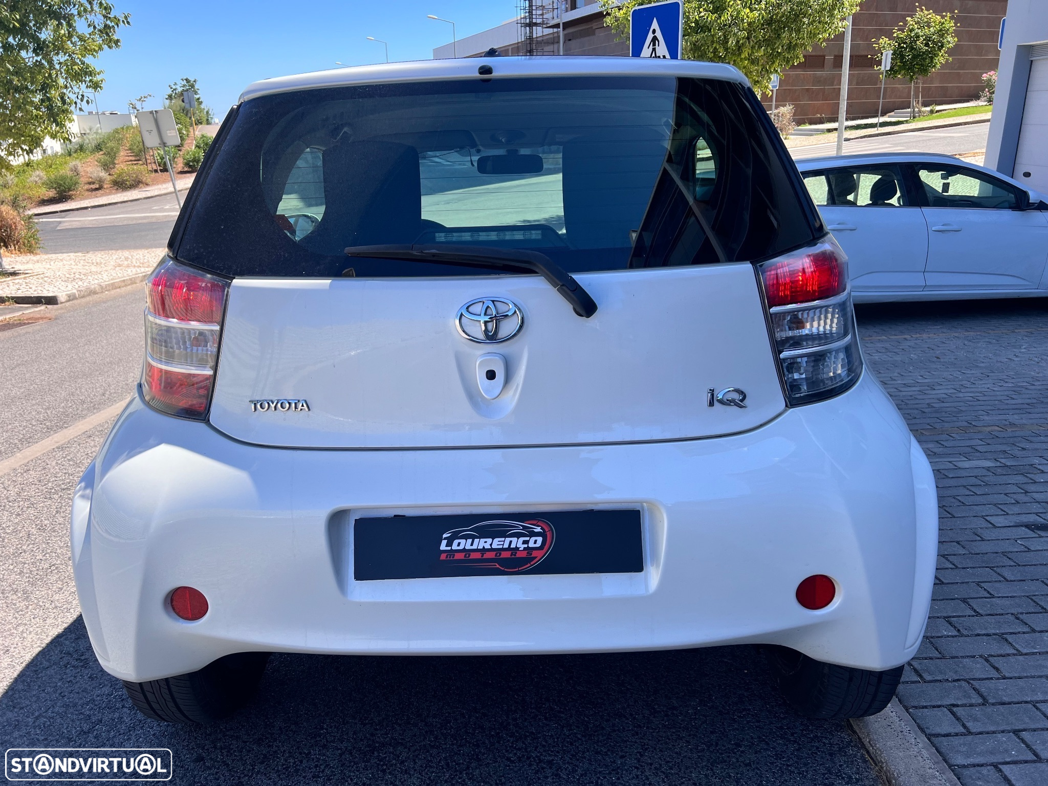 Toyota iQ 1.33 VVT-i 2 MultiDrive - 12