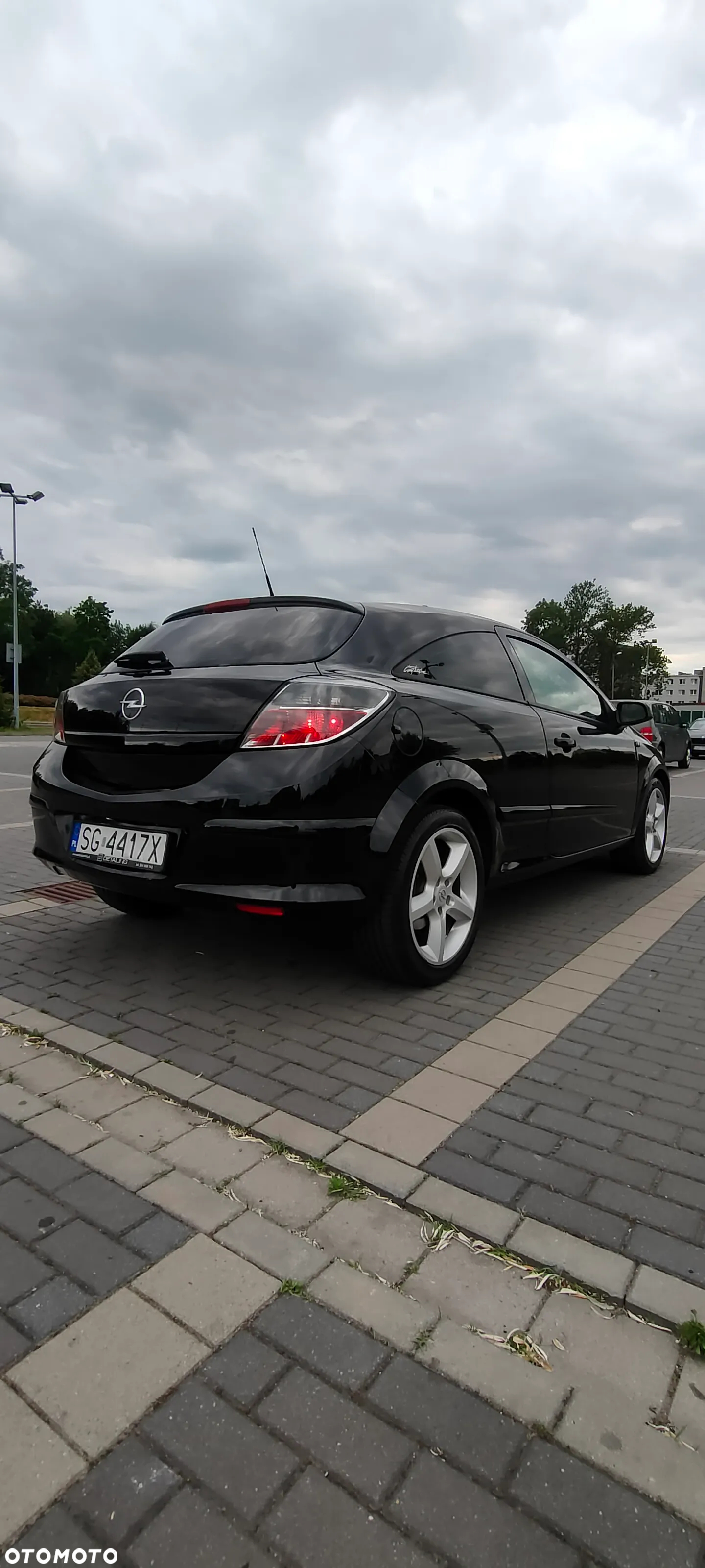 Opel Astra III GTC 1.9 CDTI Sport - 3
