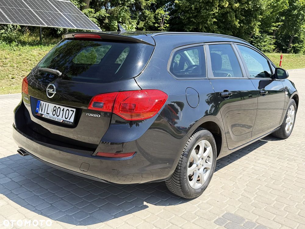 Opel Astra 1.4 Turbo 150 Jahre - 4