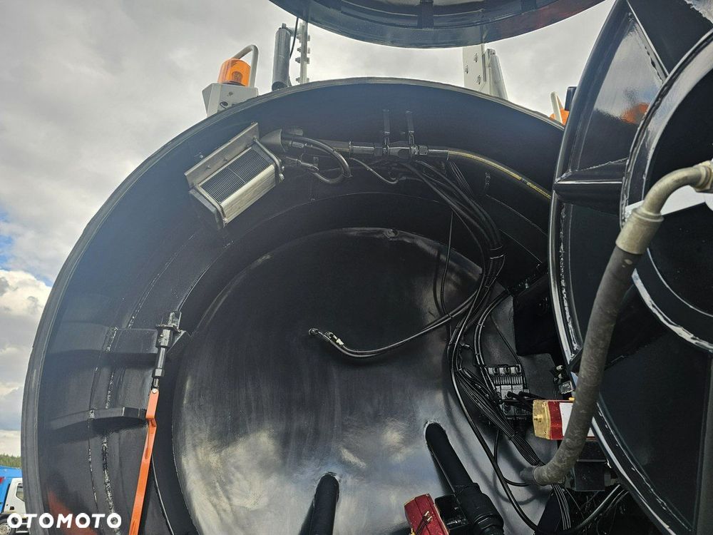 Volvo WUKO ROLBA ADR DO CZYSZCZENIA KANAŁÓW KOMBI - 26