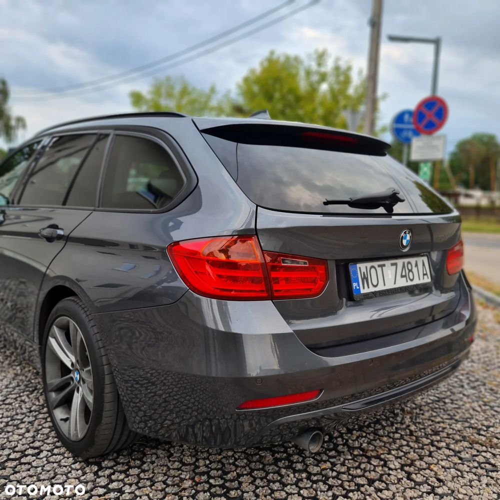 BMW Seria 3 320d Touring Sport Line - 15