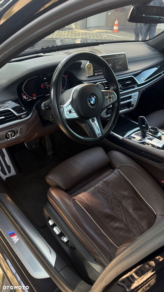 BMW Seria 7 745e sport - 8