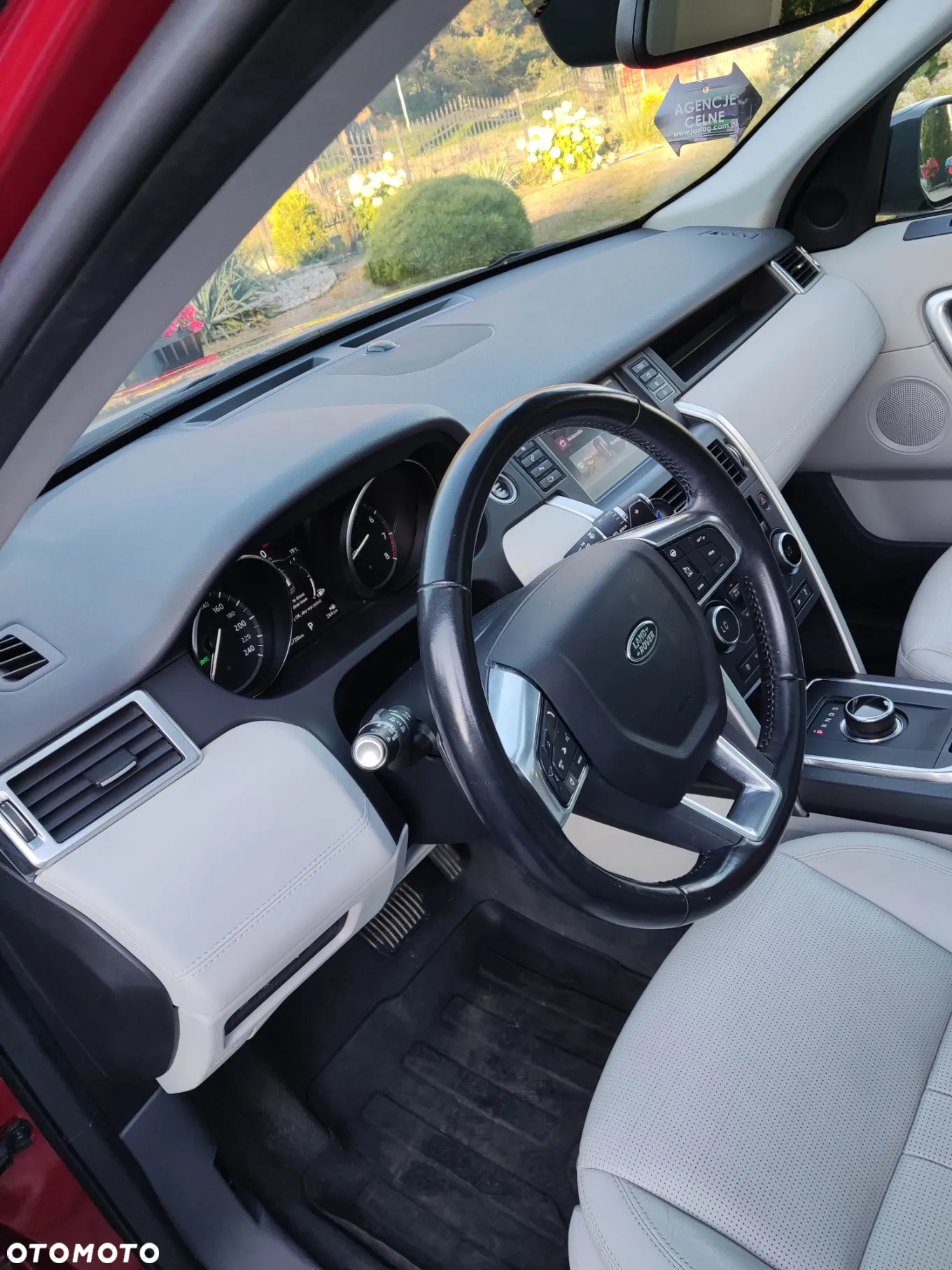 Land Rover Discovery Sport - 17