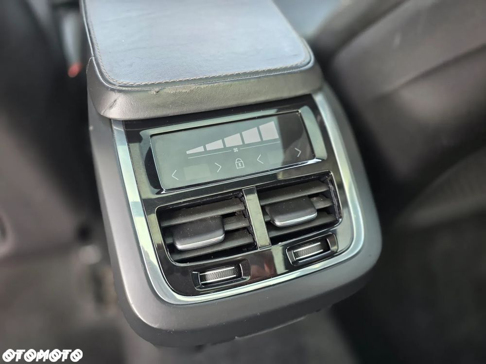 Volvo V90 D5 AWD Inscription - 27
