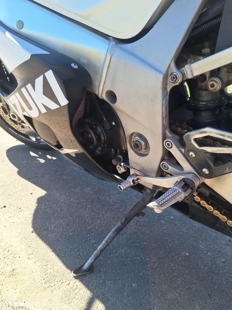Suzuki GSX-R - 11