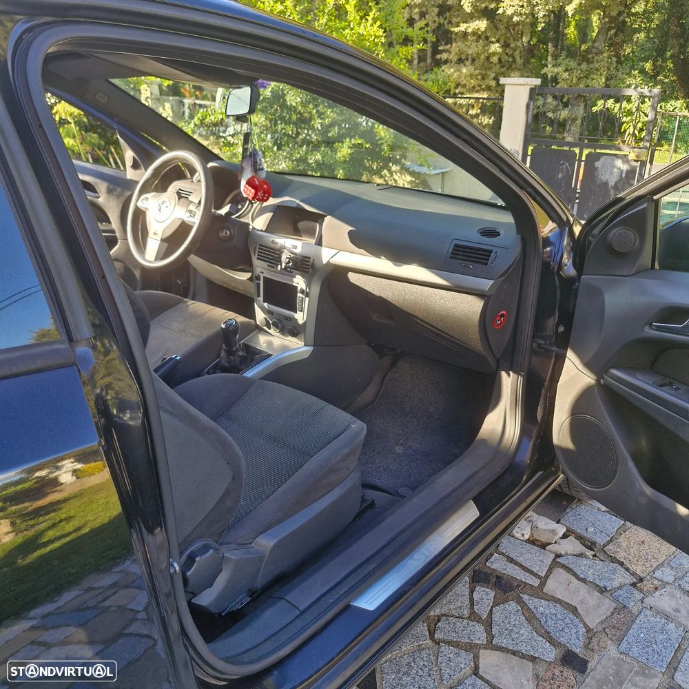 Opel Astra GTC 1.7 CDTI - 9