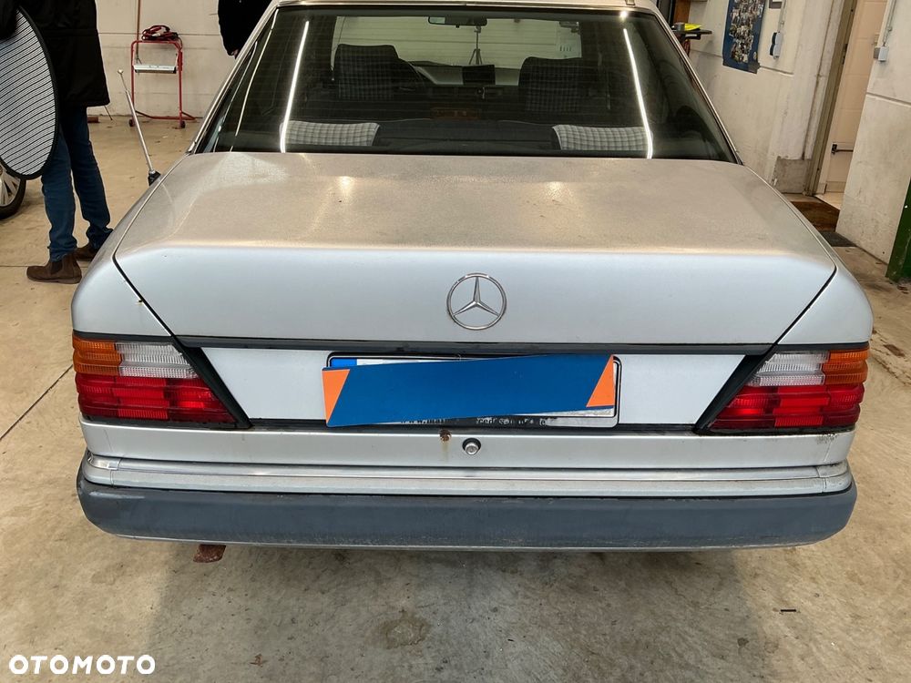 Mercedes-Benz W124 (1984-1993) - 3