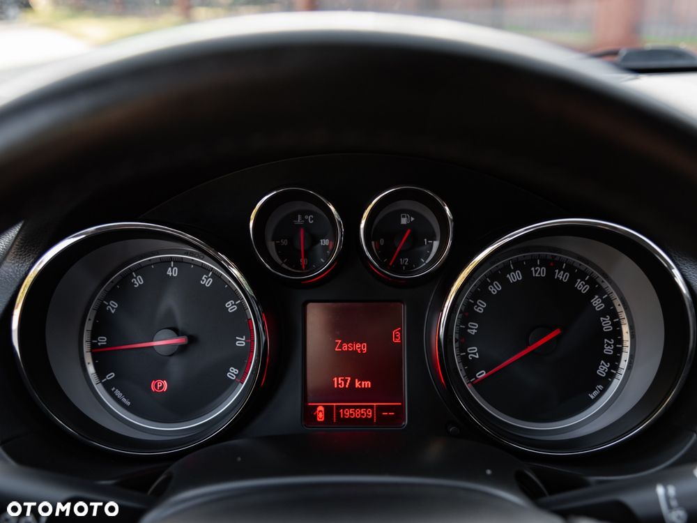 Opel Insignia - 27