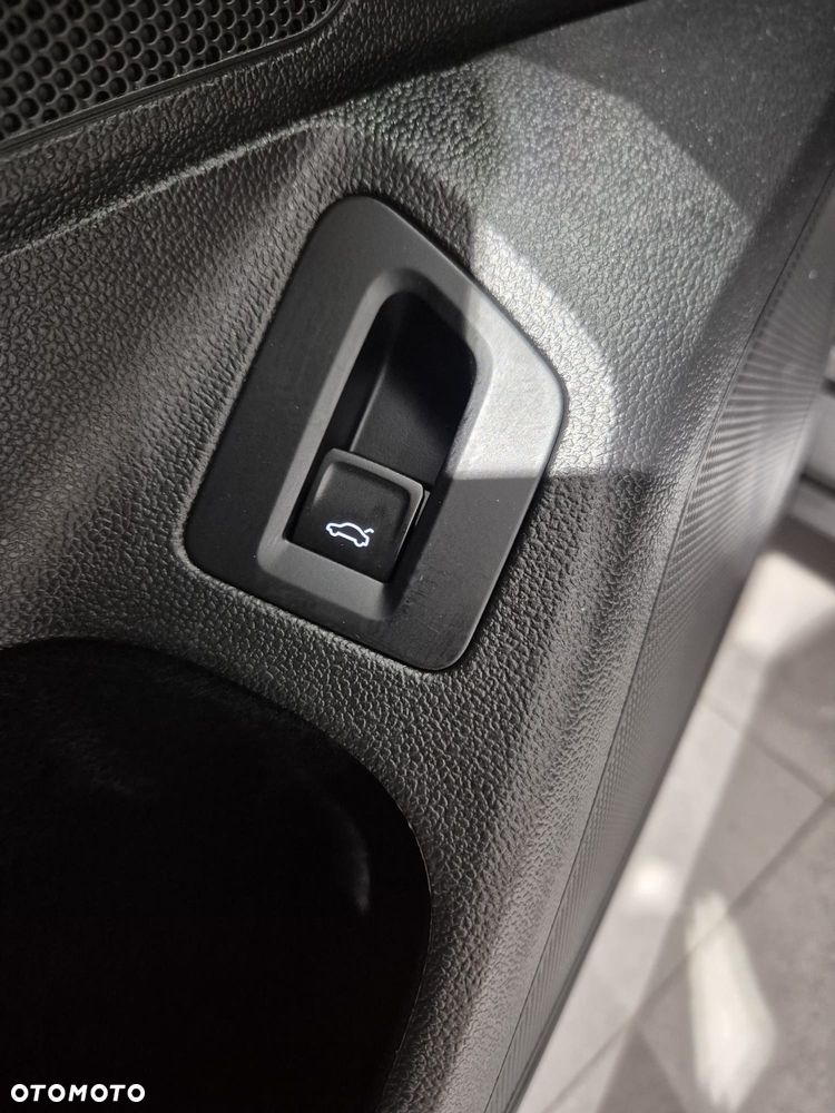 Volkswagen Passat 2.0 TDI EVO Business DSG - 16