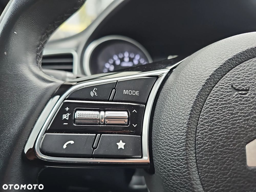 Kia Ceed 1.5 T-GDI M - 17