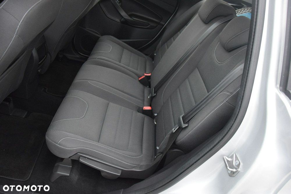 Ford Kuga 2.0 TDCi 2x4 Trend - 21